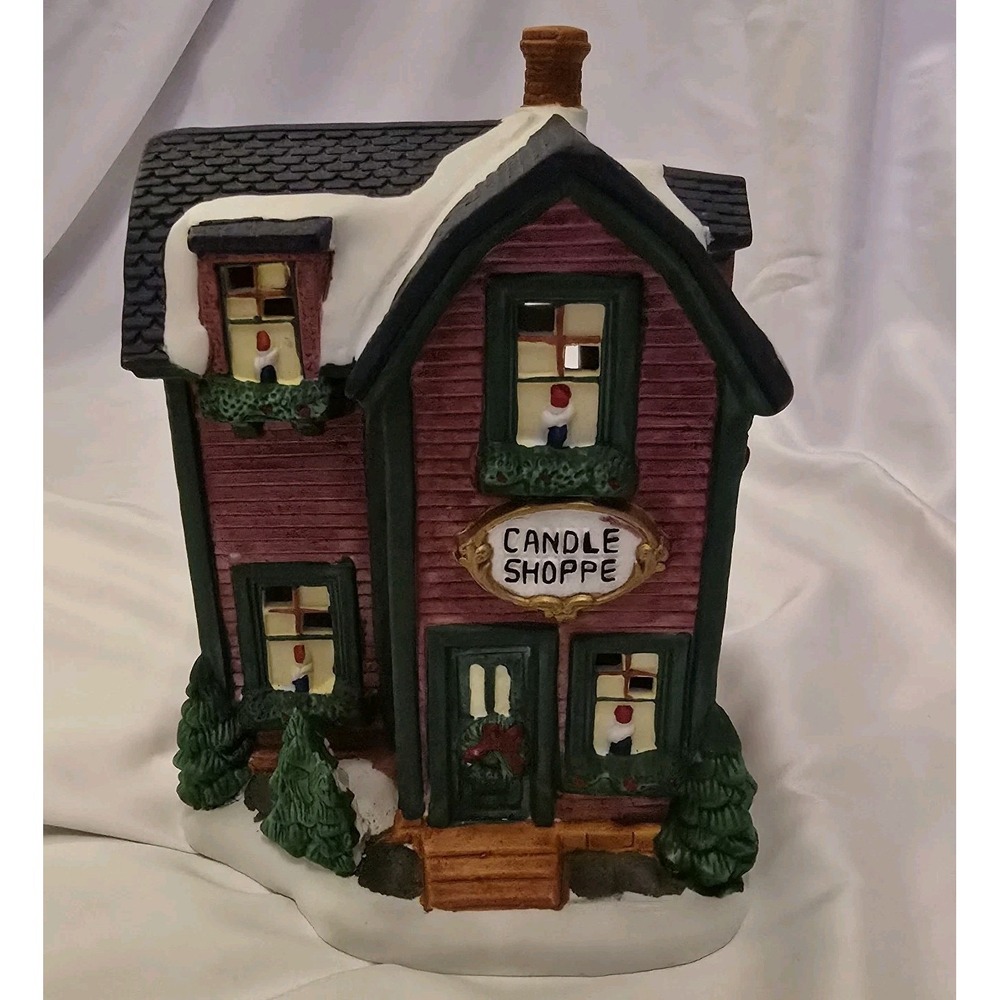 Dickens Collectables Towne Series Candle Shoppe Lighted Christmas Village 1997